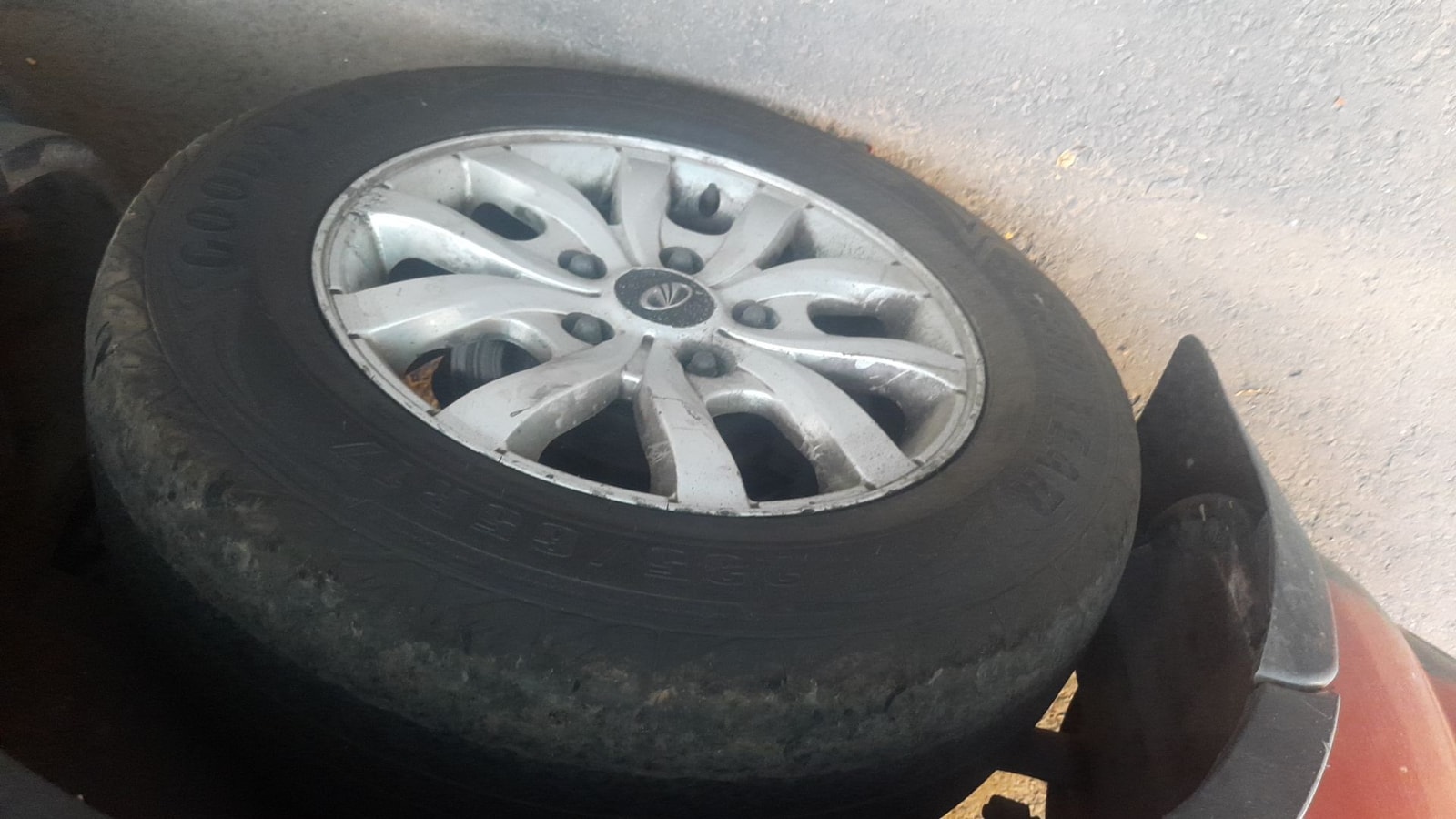 XUV500 image 9 XUV500 image 9