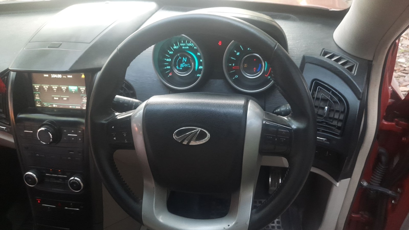 XUV500 image 17 XUV500 image 17