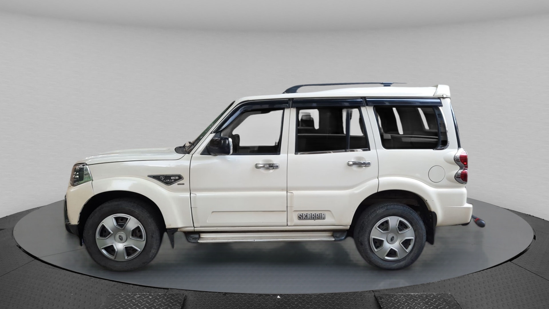 Scorpio image 2 Scorpio image 2