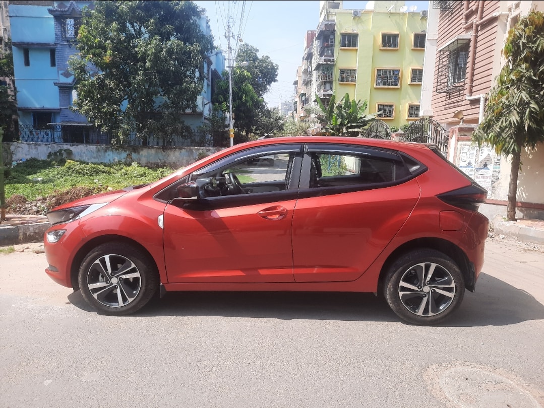 Altroz image 1 Altroz image 1