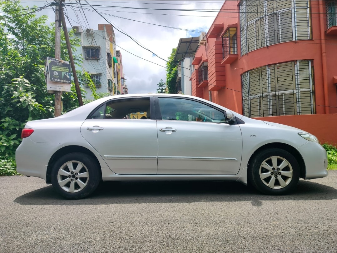 Corolla Altis image 3 Corolla Altis image 3