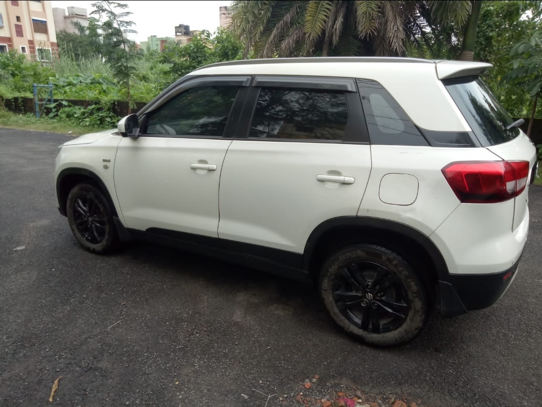 Vitara Brezza image 1 Vitara Brezza image 1