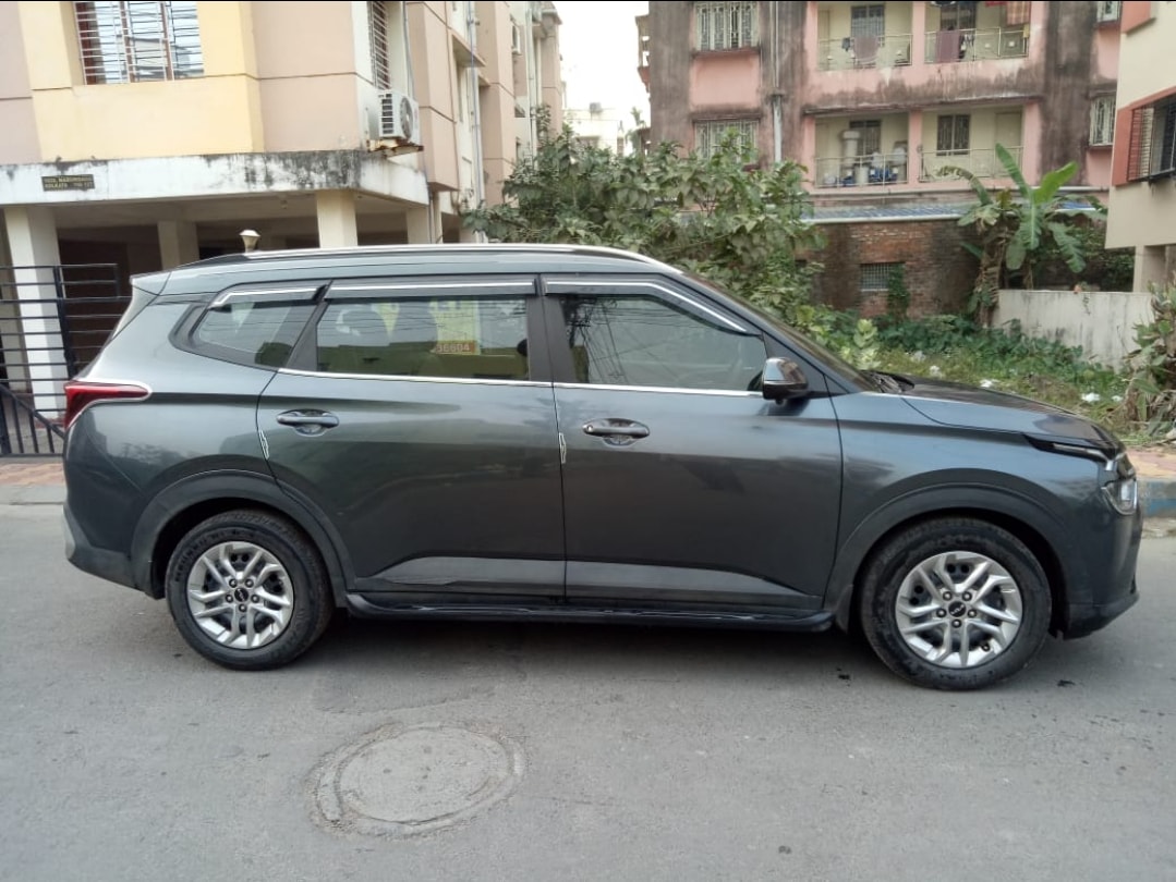 Used 2023 Kia Carens Used 2023 Kia Carens