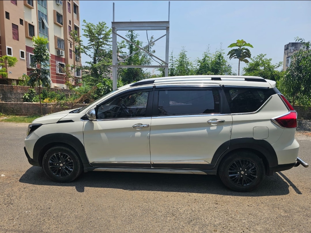 XL6 image 1 XL6 image 1