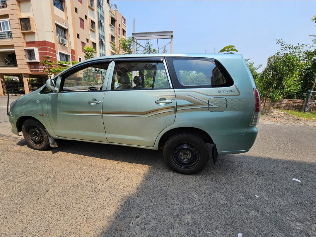 Innova image 1 Innova image 1