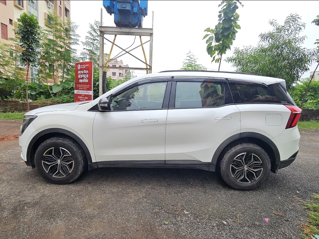 XUV700 image 1 XUV700 image 1