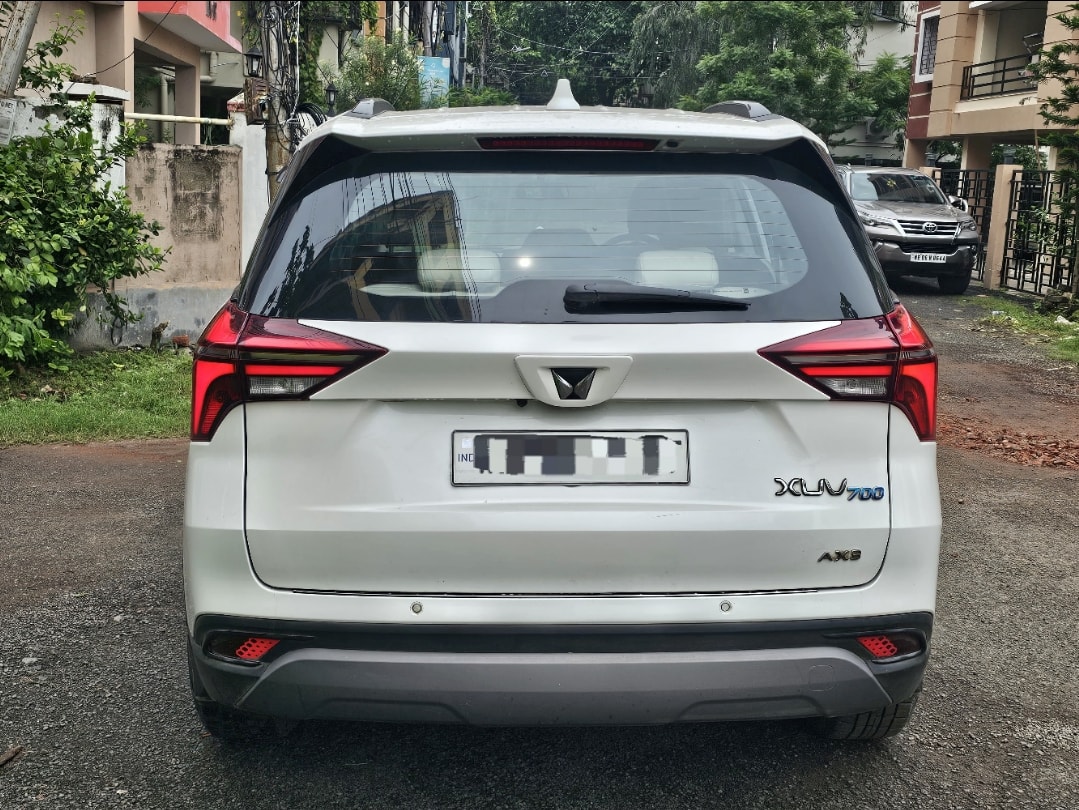 XUV700 image 2 XUV700 image 2