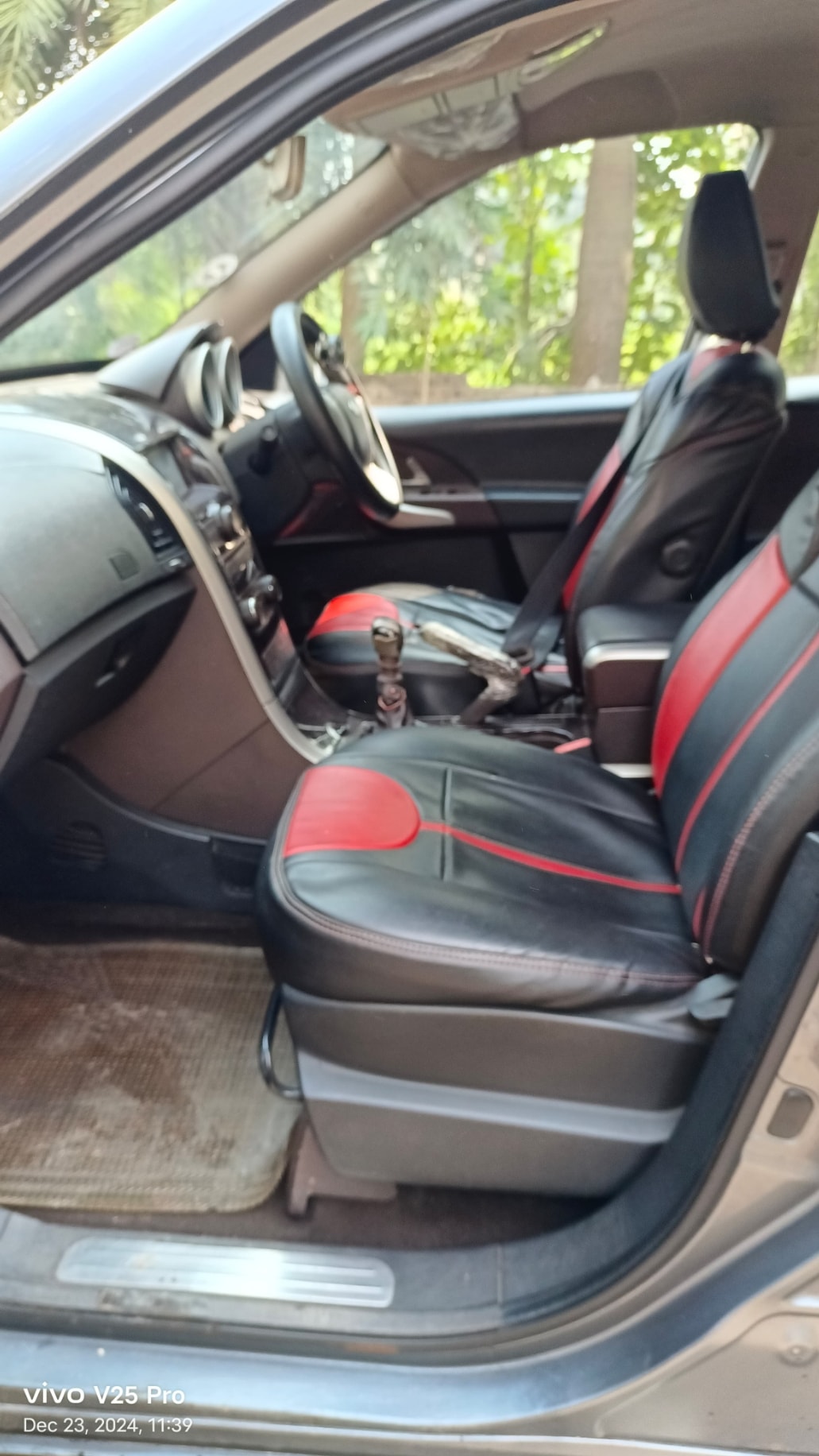 Used 2015 Mahindra XUV500 Used 2015 Mahindra XUV500