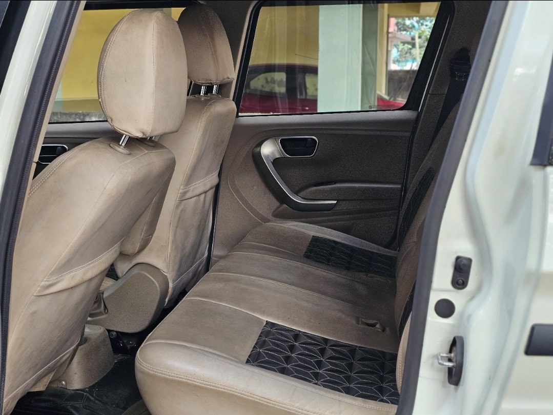 Used 2023 Mahindra Bolero Neo Used 2023 Mahindra Bolero Neo