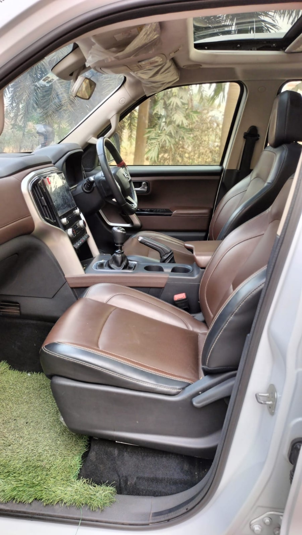 Scorpio-N image 5 Scorpio-N image 5