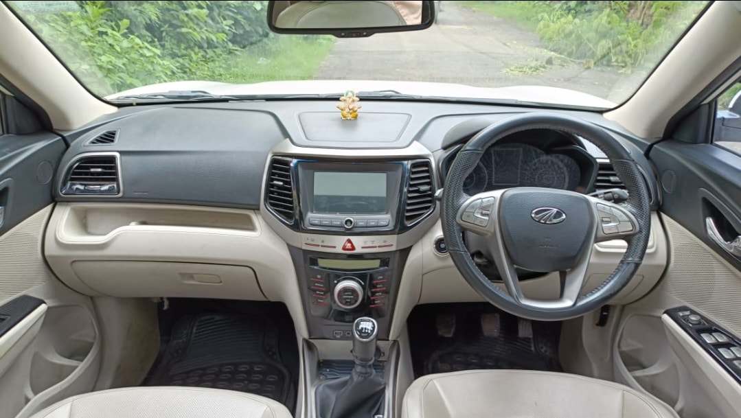 Used 2022 Mahindra XUV300 Used 2022 Mahindra XUV300