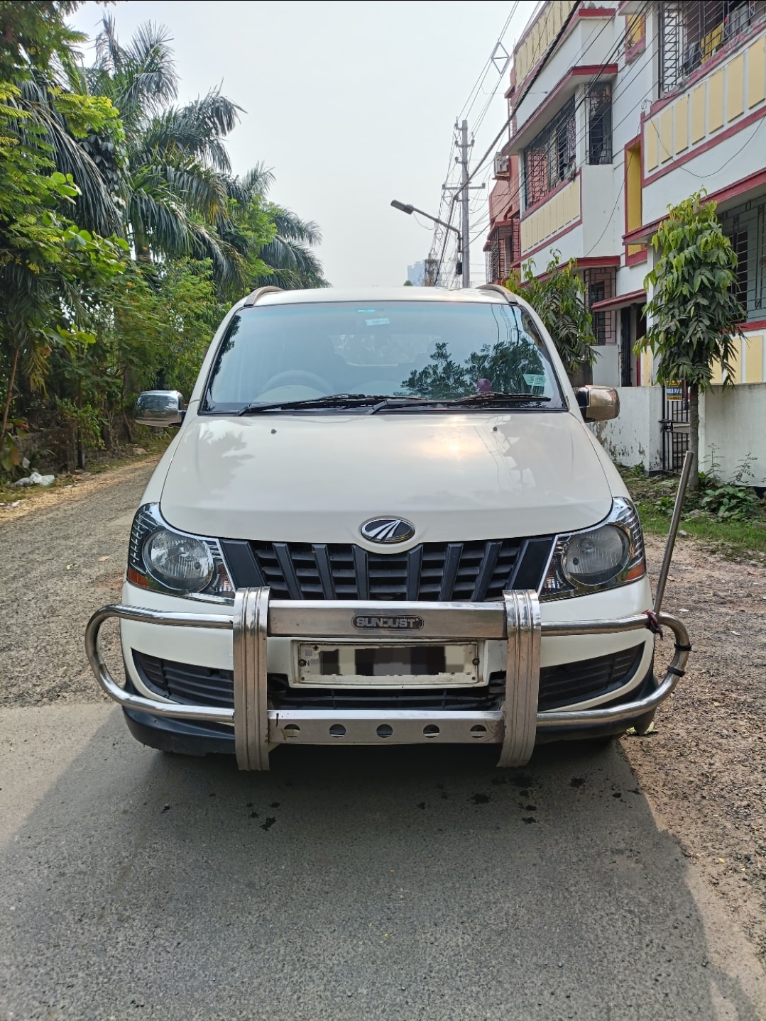 Used 2015 Mahindra Xylo Used 2015 Mahindra Xylo