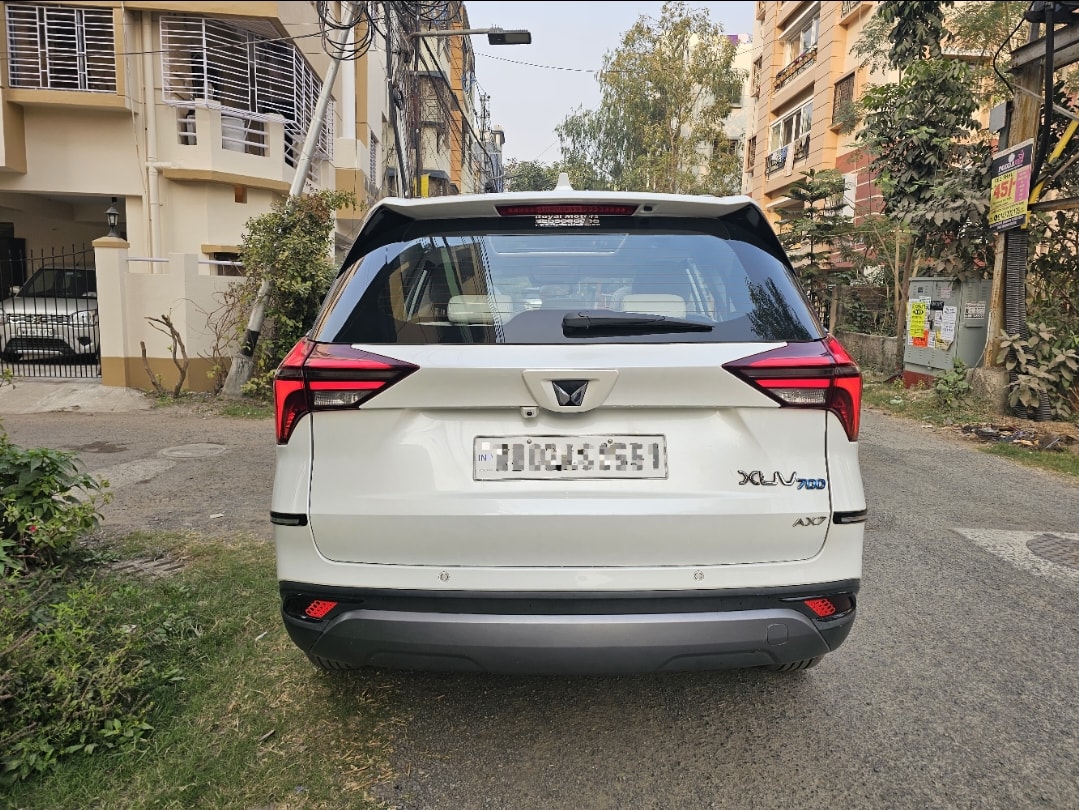 XUV700 image 2 XUV700 image 2