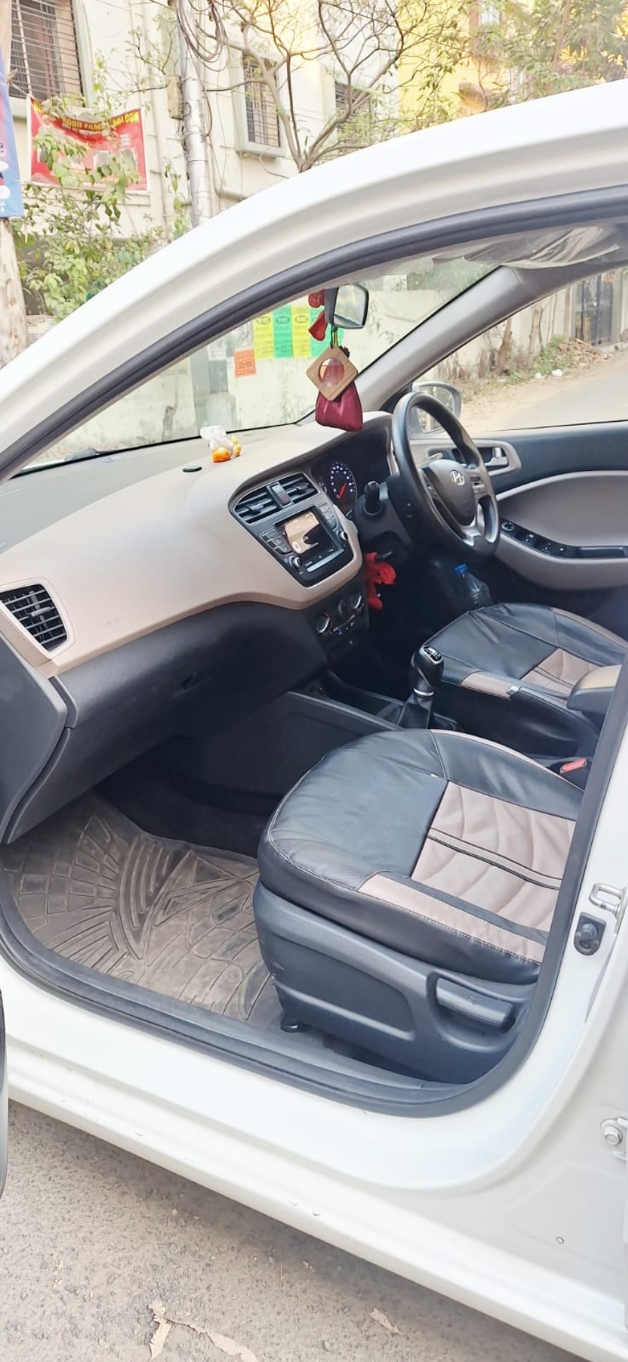 Elite i20 image 5 Elite i20 image 5