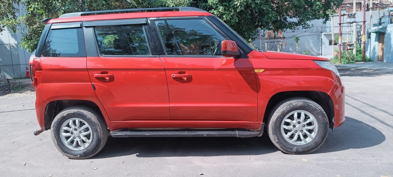 TUV300 image 8 TUV300 image 8