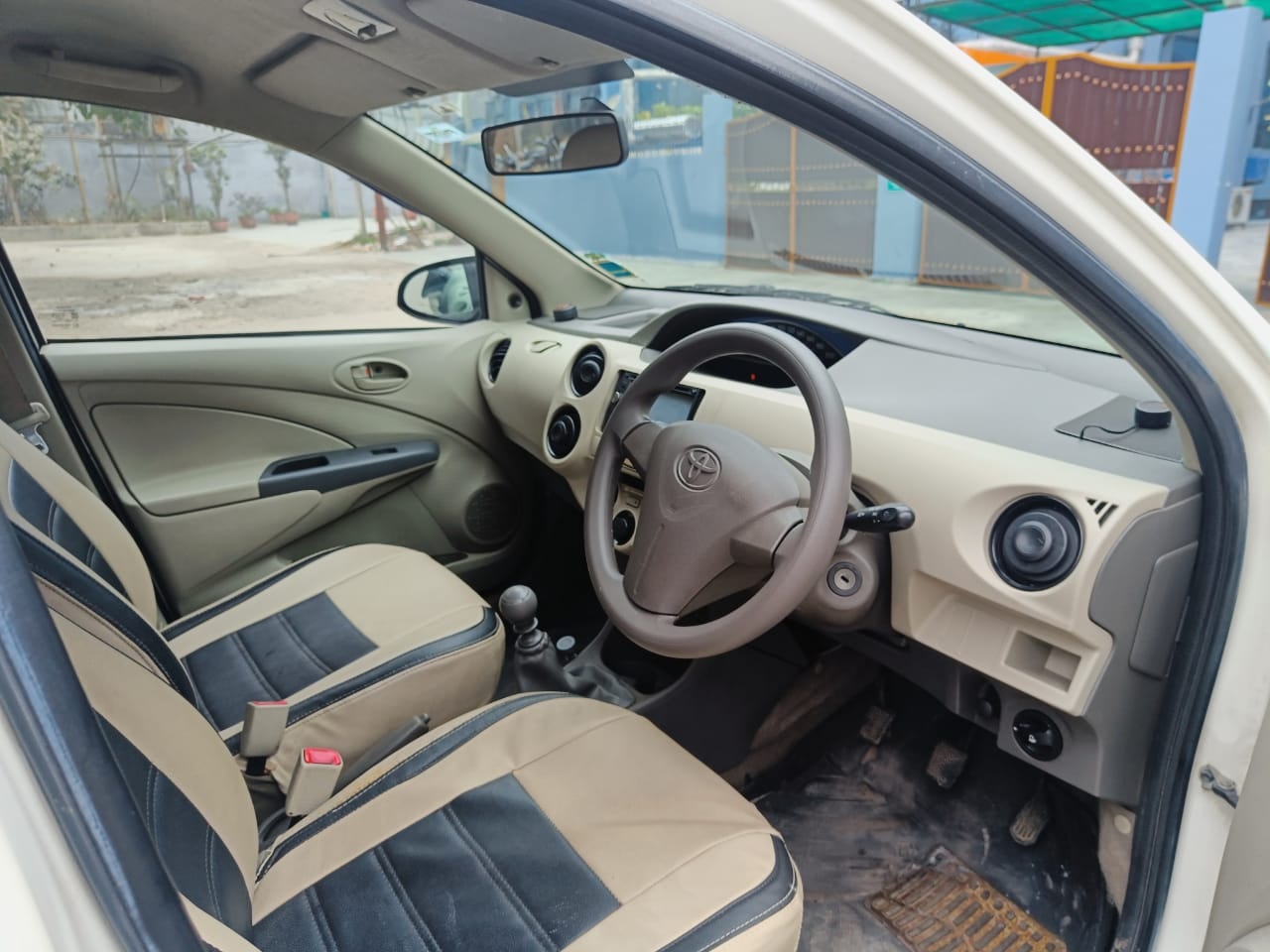 Etios image 11 Etios image 11