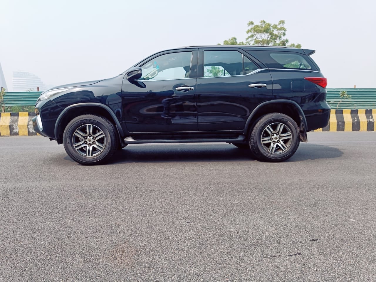 Fortuner image 2 Fortuner image 2