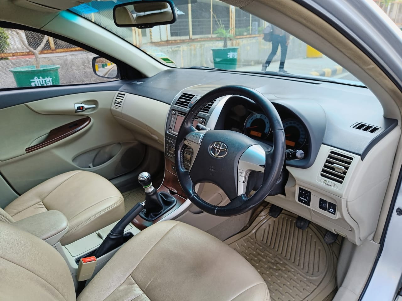 Corolla Altis image 10 Corolla Altis image 10