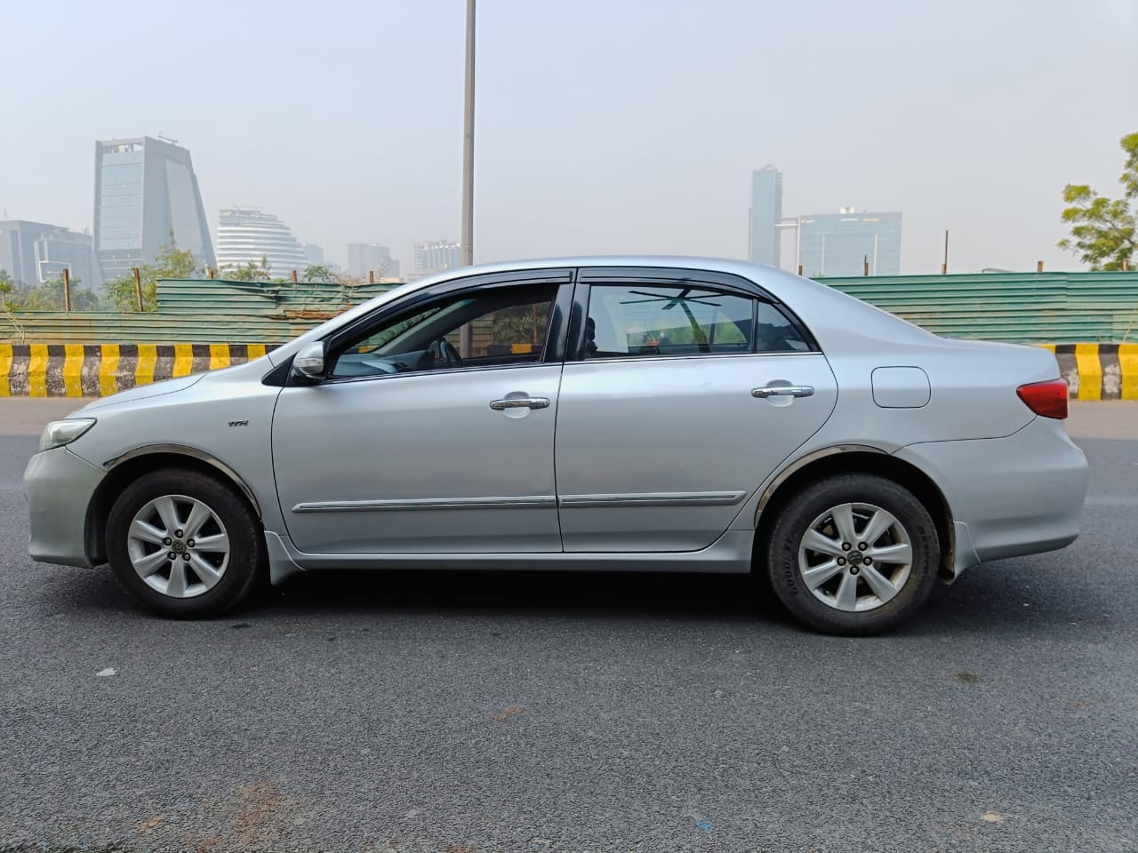 Corolla Altis image 1 Corolla Altis image 1