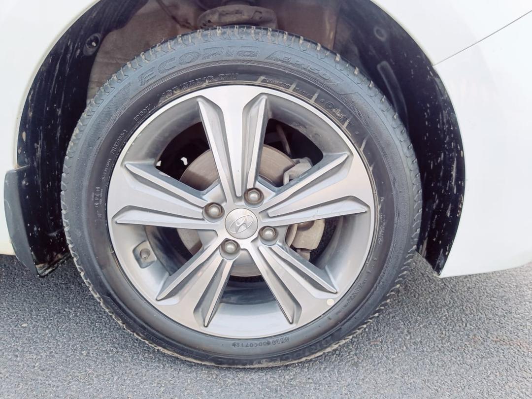 2018 Hyundai Verna 1.6 VTVT SX Wheels Tyres 