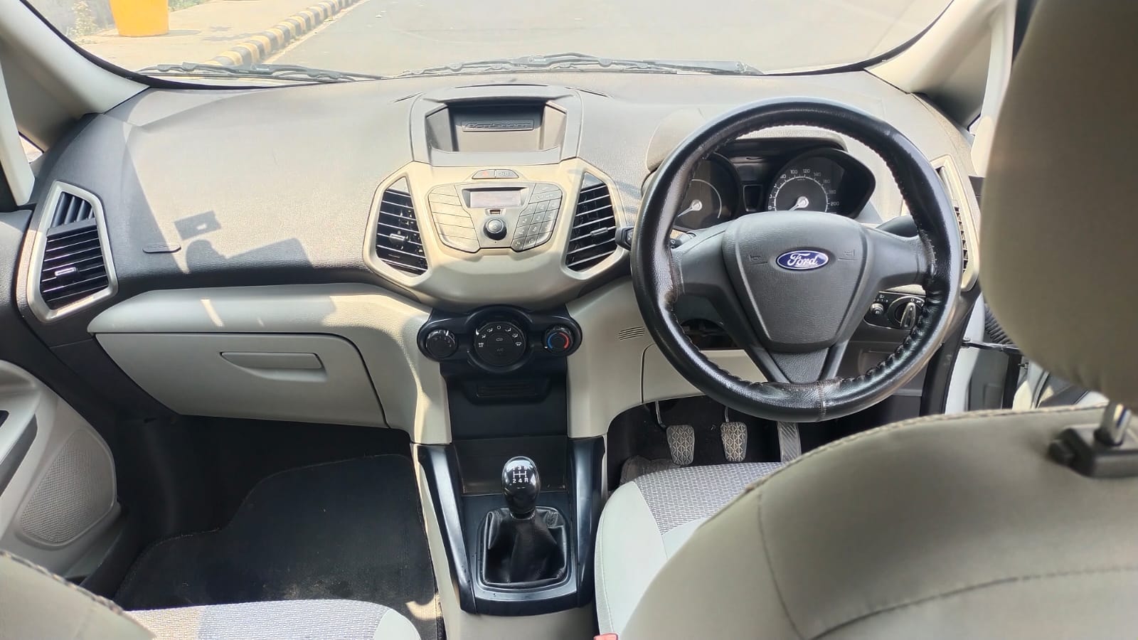 EcoSport image 10 EcoSport image 10