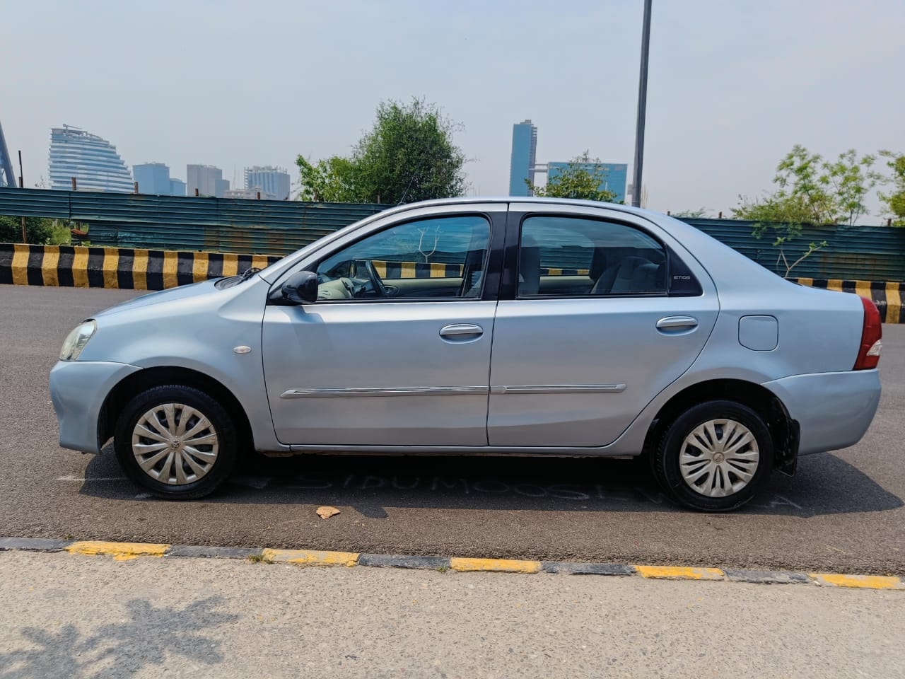 Etios image 2 Etios image 2