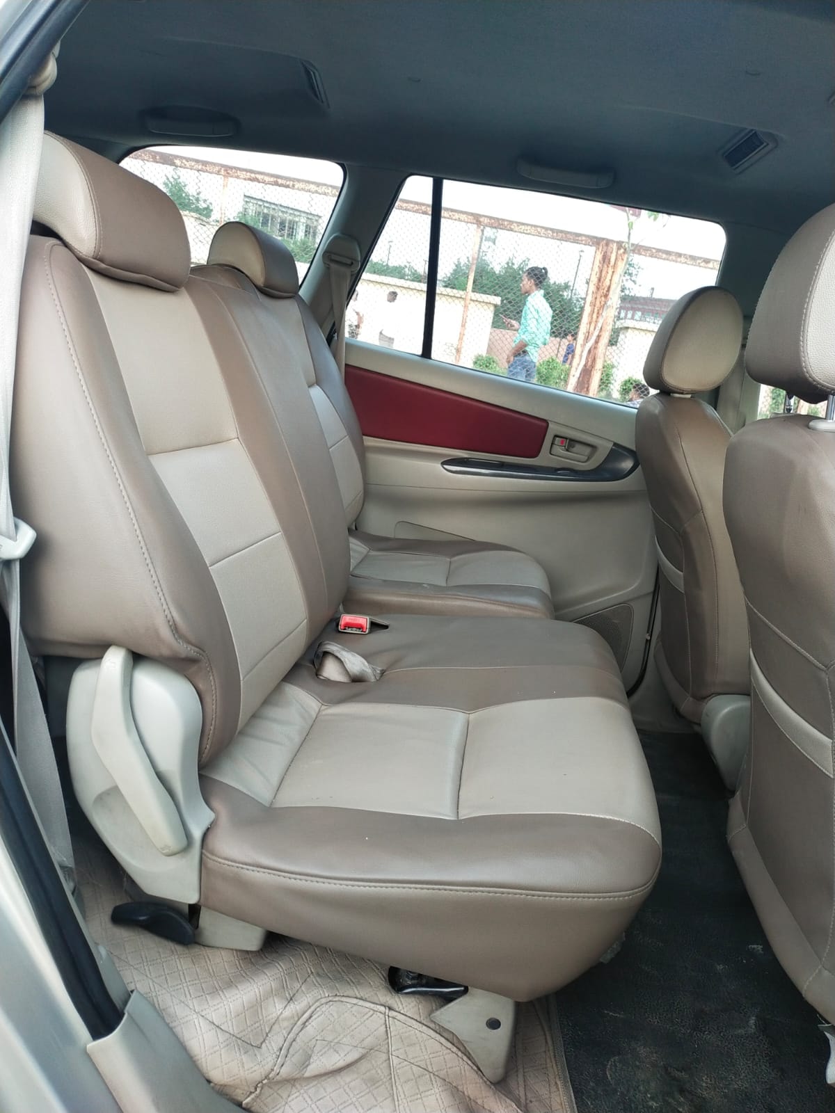 Innova image 13 Innova image 13