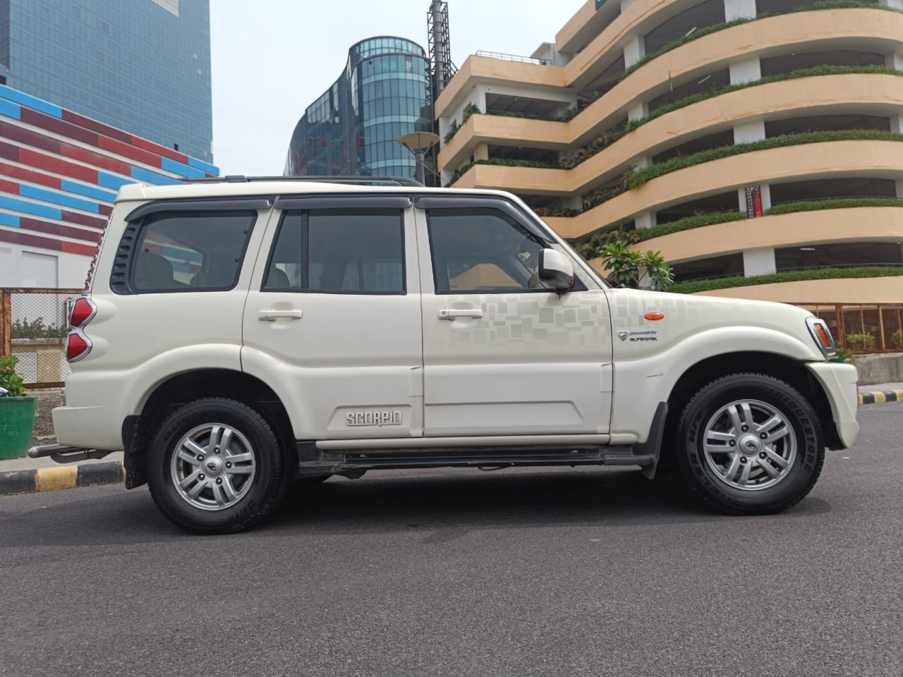 Scorpio image 6 Scorpio image 6