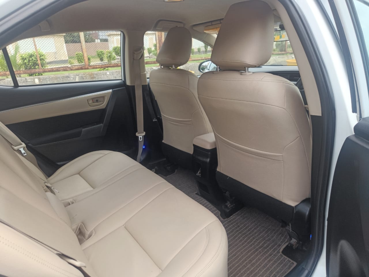 Corolla Altis image 13 Corolla Altis image 13