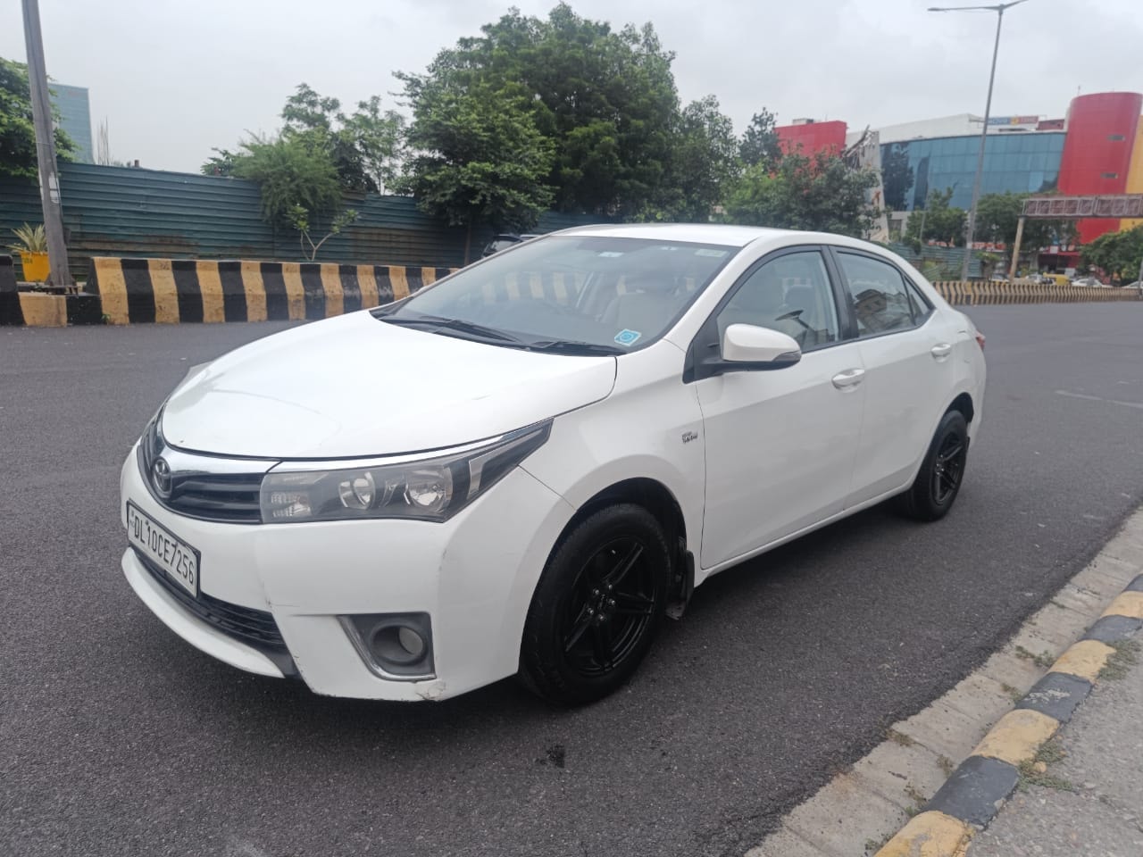 Corolla Altis image 1 Corolla Altis image 1