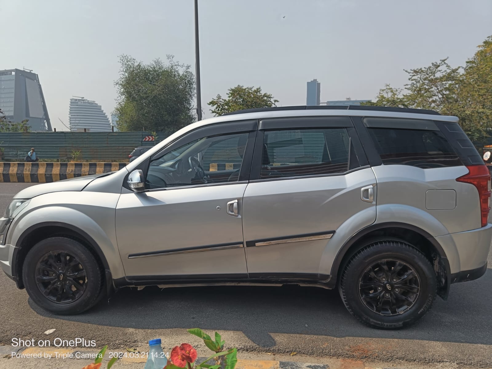 XUV500 image 2 XUV500 image 2