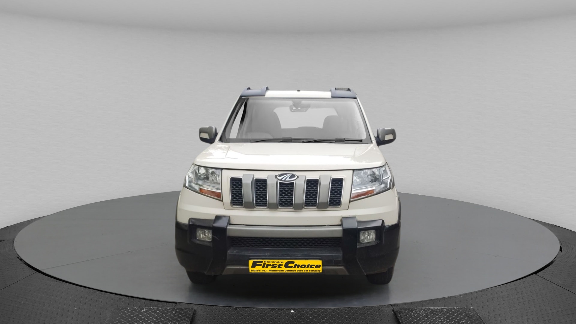 TUV300 image 8 TUV300 image 8