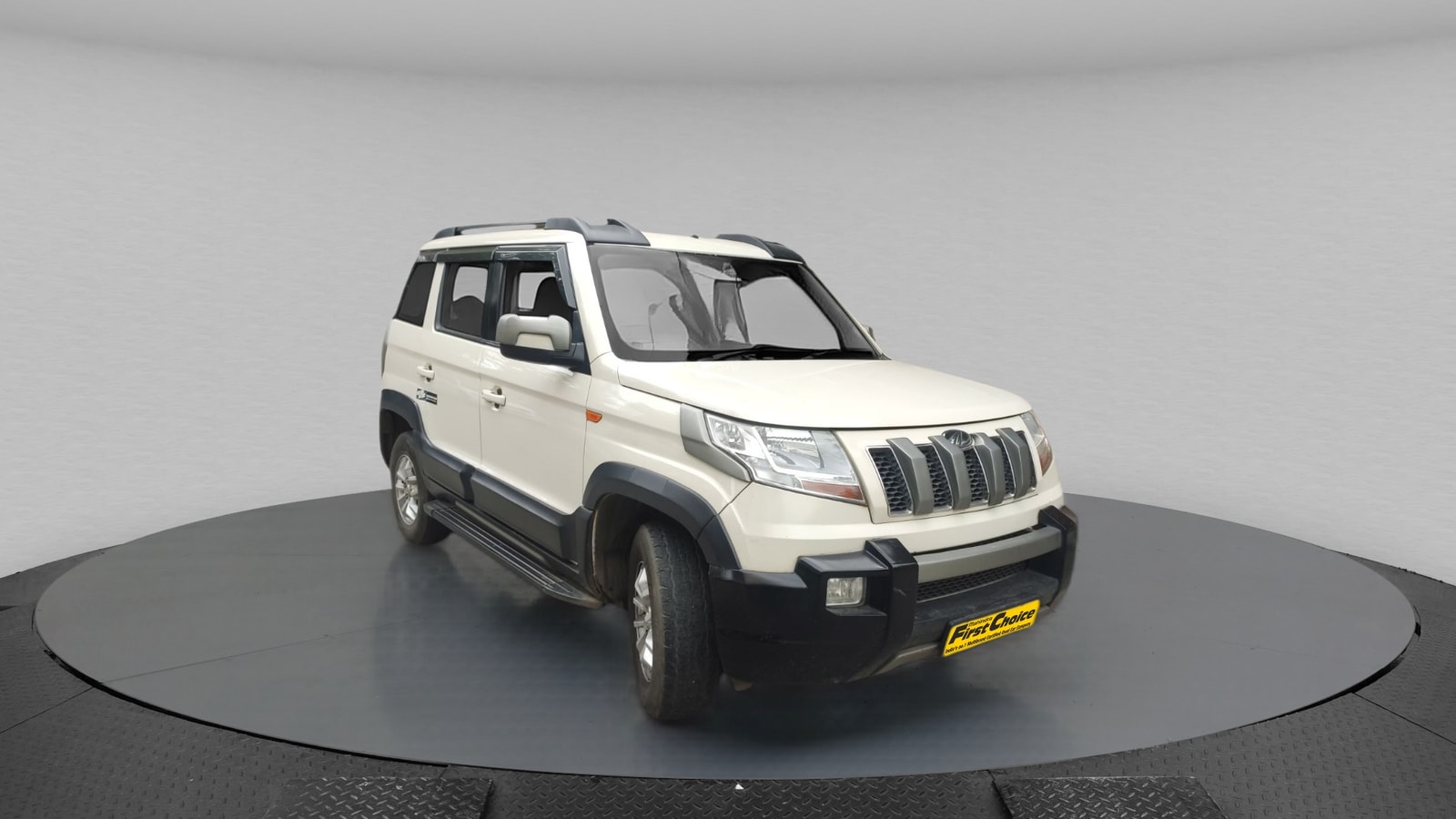 TUV300 image 5 TUV300 image 5