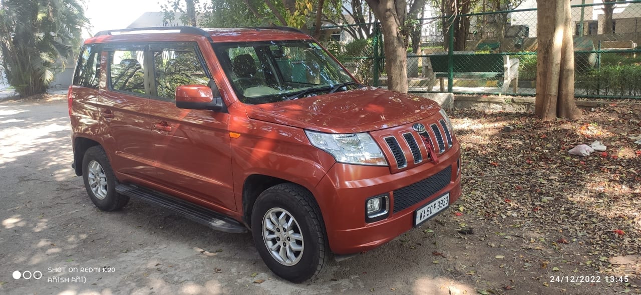 TUV300 image 2 TUV300 image 2