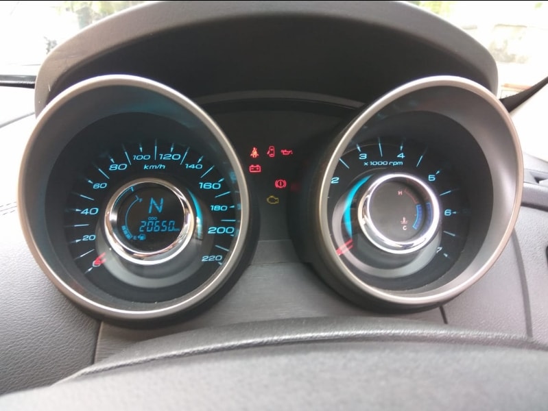 XUV500 image 10 XUV500 image 10