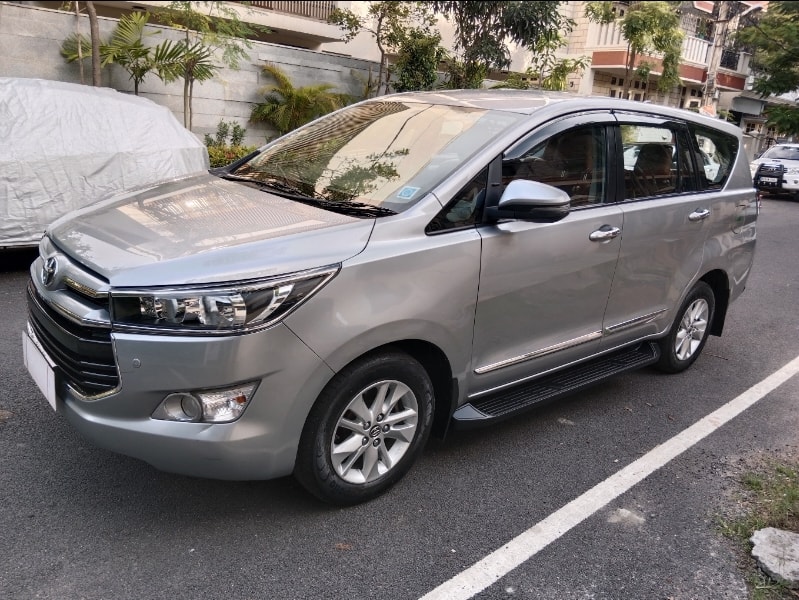 Innova Crysta image 1 Innova Crysta image 1