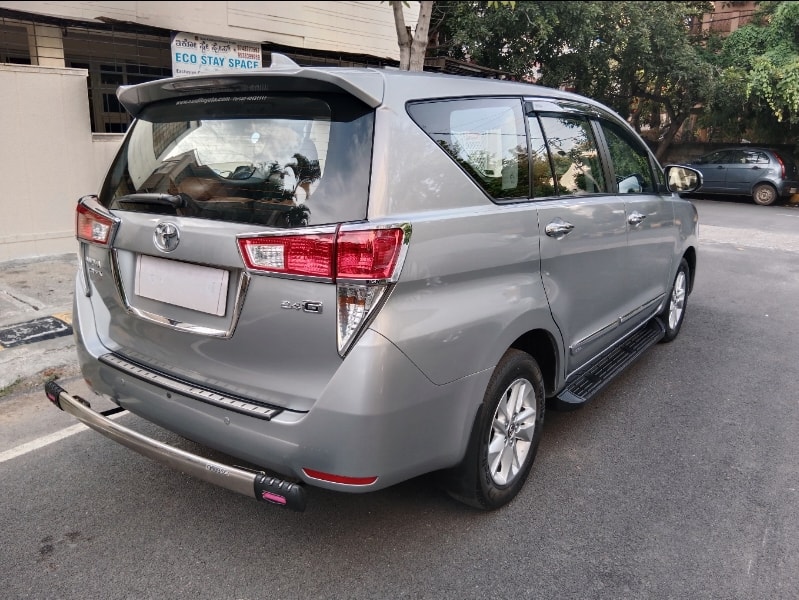 Innova Crysta image 5 Innova Crysta image 5