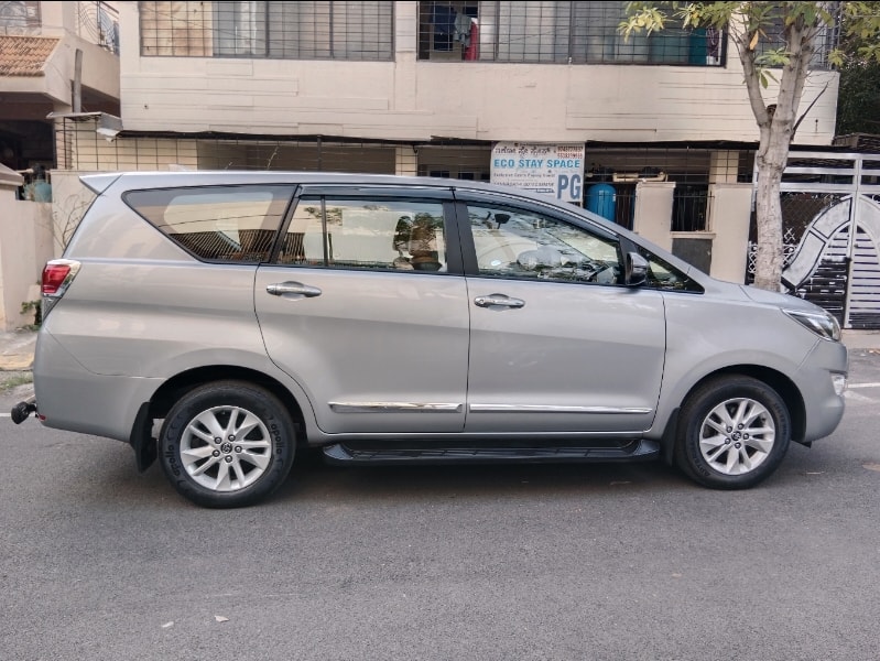 Innova Crysta image 6 Innova Crysta image 6