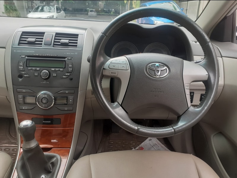 Corolla Altis image 13 Corolla Altis image 13