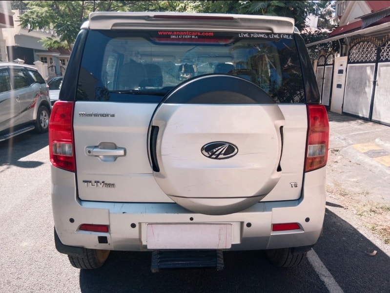 TUV300 image 4 TUV300 image 4