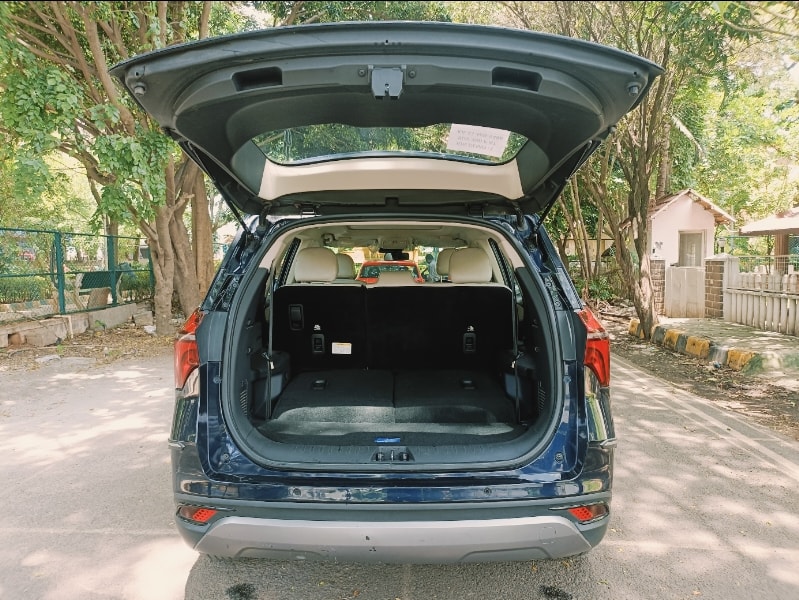 XUV700 image 10 XUV700 image 10