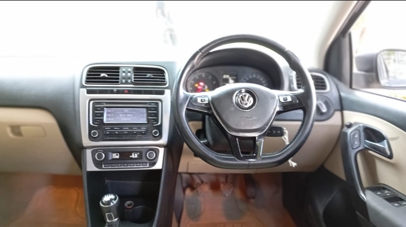 Polo image 13 Polo image 13