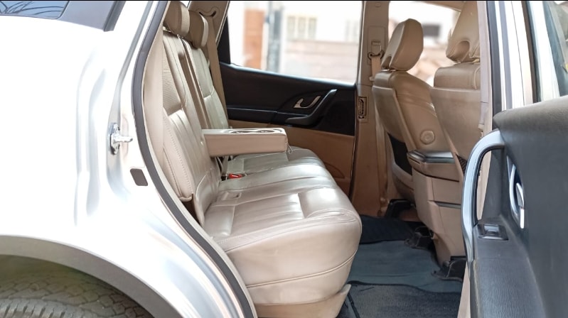 XUV500 image 17 XUV500 image 17