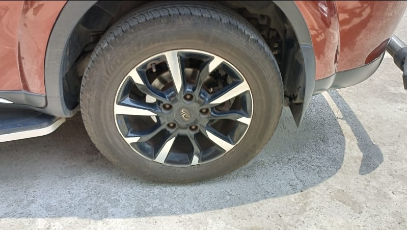 XUV500 image 9 XUV500 image 9