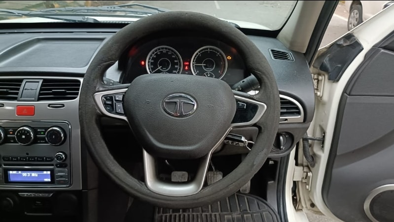 Safari Storme image 13 Safari Storme image 13