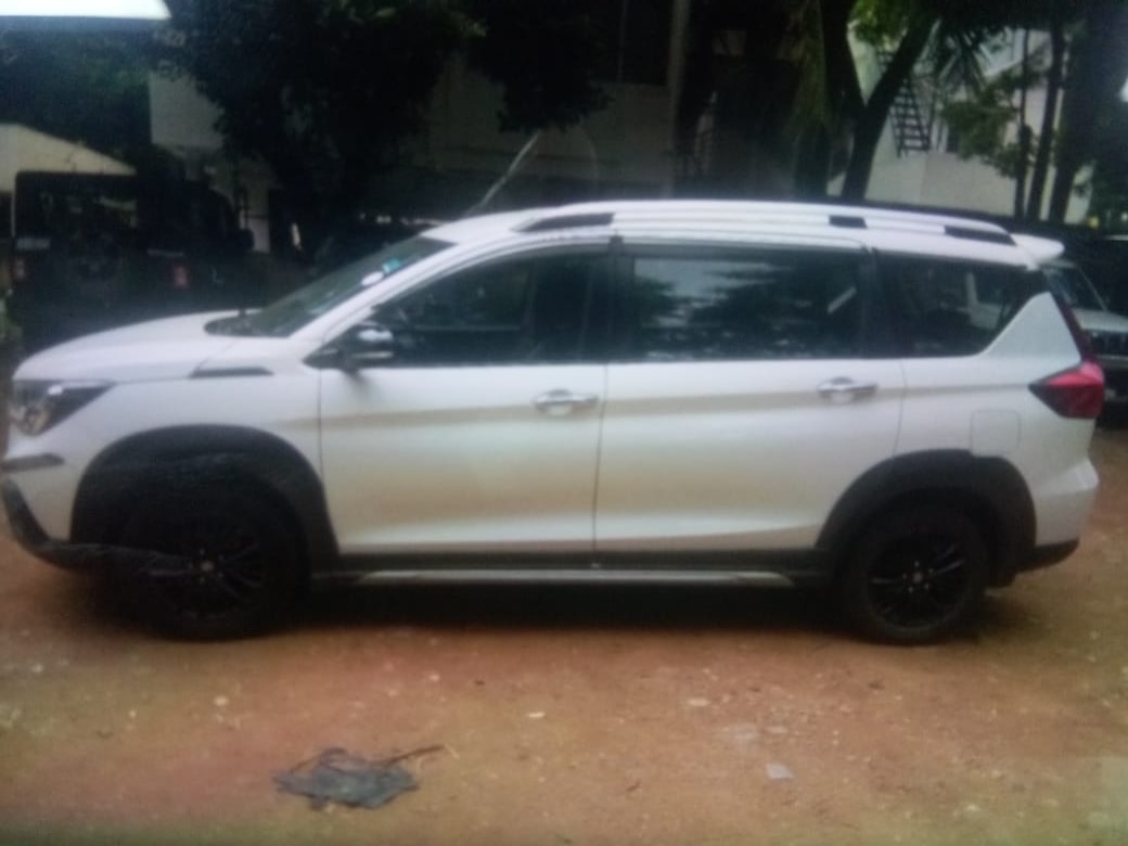 XL6 image 3 XL6 image 3