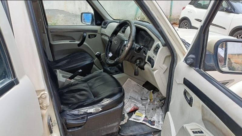 Scorpio image 16 Scorpio image 16