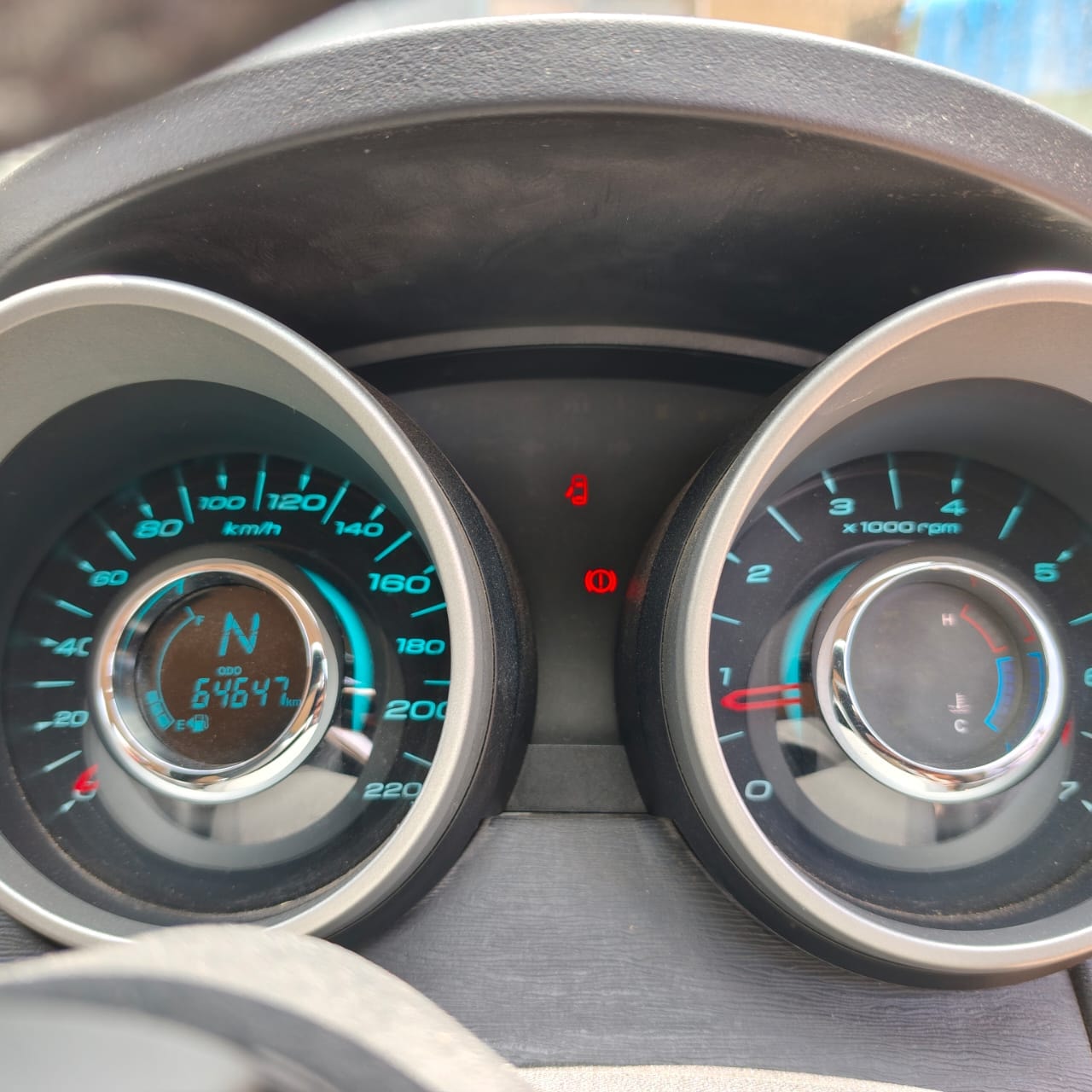 XUV500 image 14 XUV500 image 14