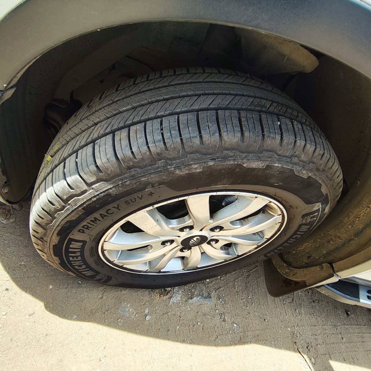 XUV500 image 9 XUV500 image 9