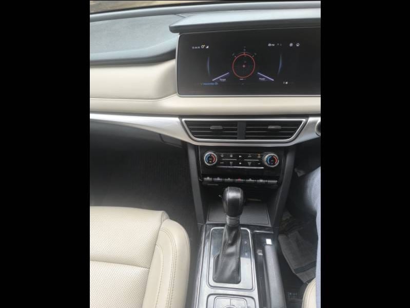 Used 2022 Mahindra XUV700 Used 2022 Mahindra XUV700